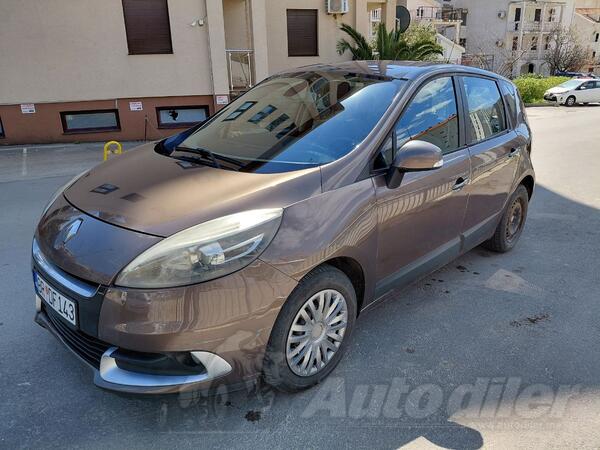 Renault - Scenic - 1.5 DCI