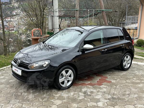 Volkswagen - Golf 6 - 2.0TDI TEAM
