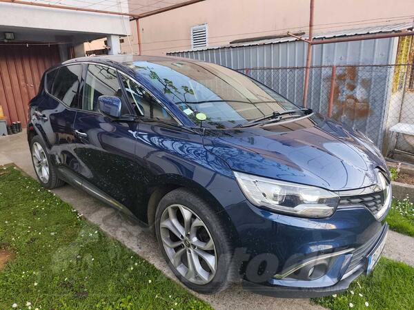 Renault - Scenic - 1.8 DCI