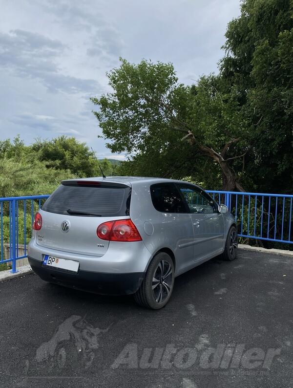 Volkswagen - Golf 5 - 1.9 TDI DSG
