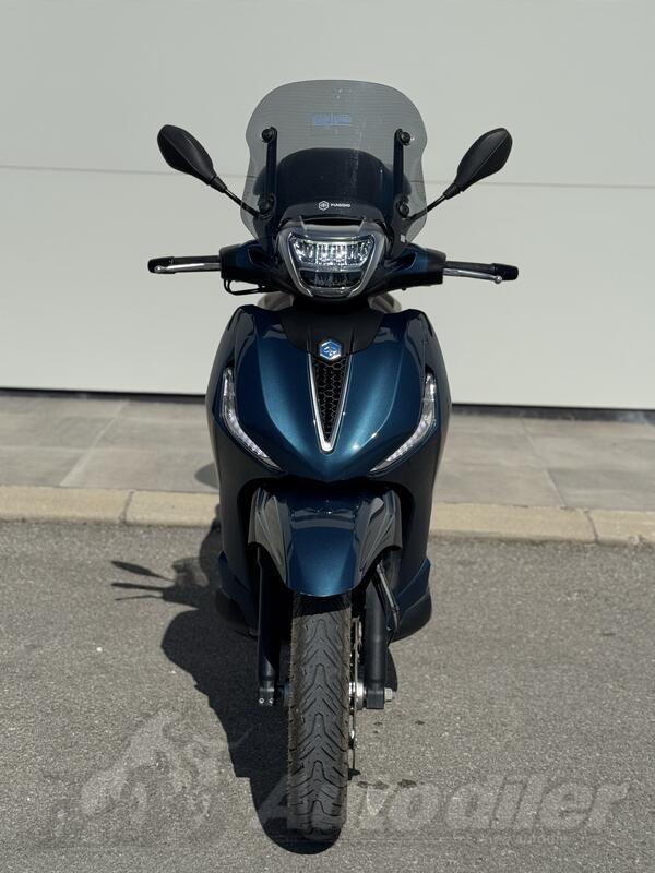 Piaggio - Beverly 300 hpe