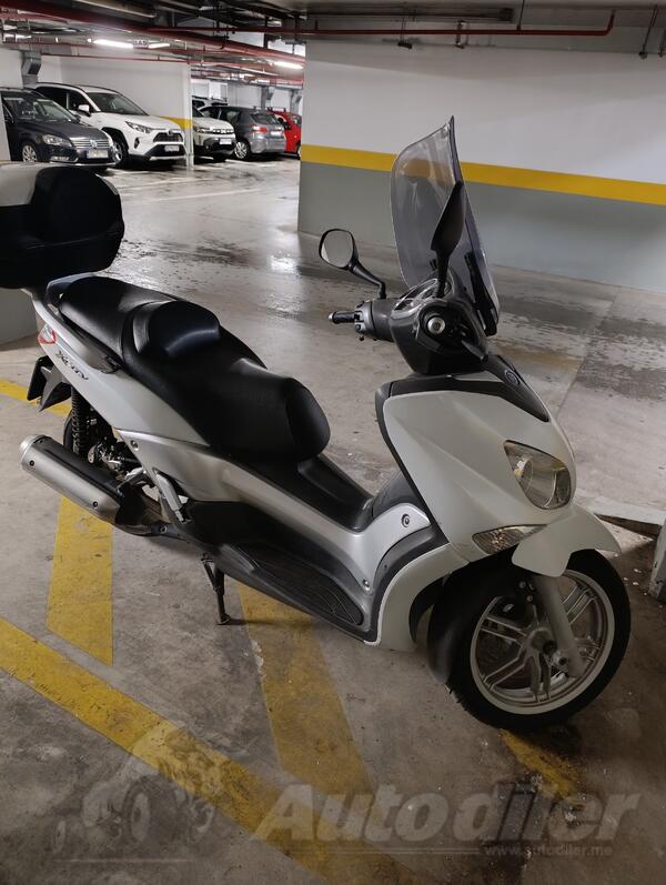 Yamaha - X City