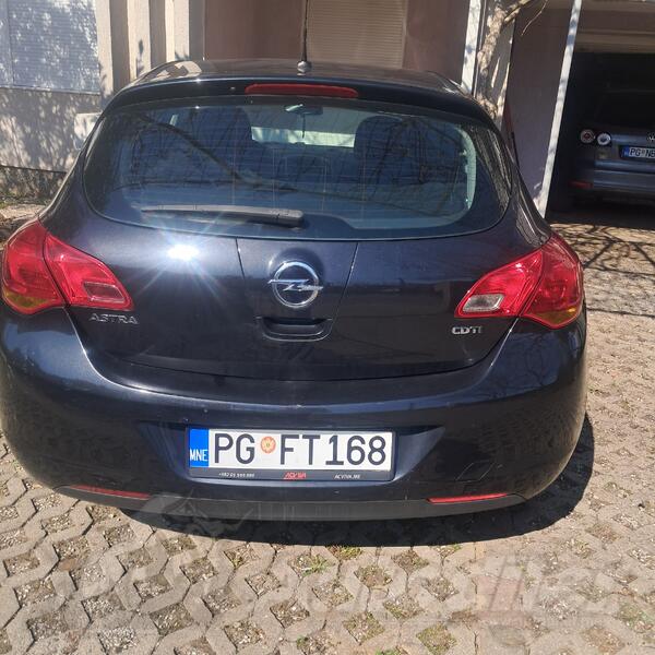 Opel - Astra - 1,7 cdti