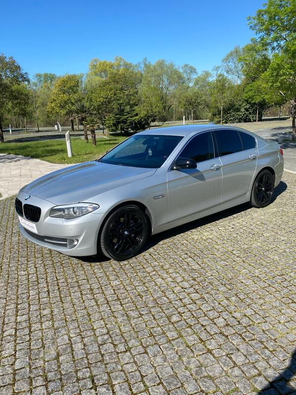 BMW - 520 - F10