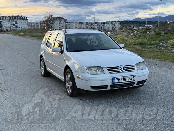 Volkswagen - Bora - benzin