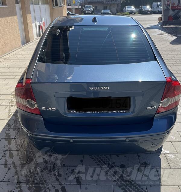 Volvo - S40 - 2.0