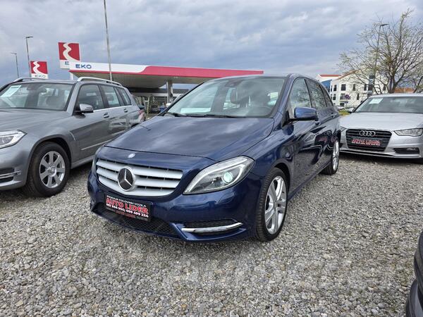 Mercedes Benz - B 180 -  B 180 CDI