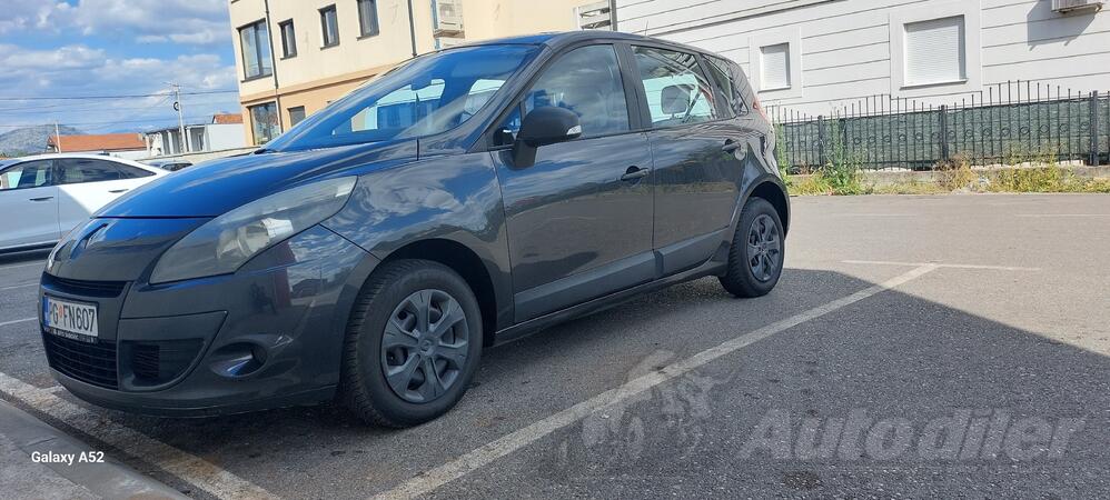 Renault - Scenic - 1.5 dci