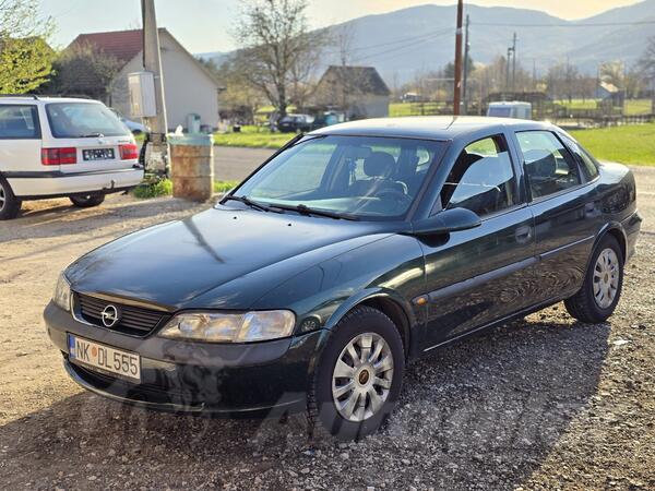 Opel - Vectra - 1.6