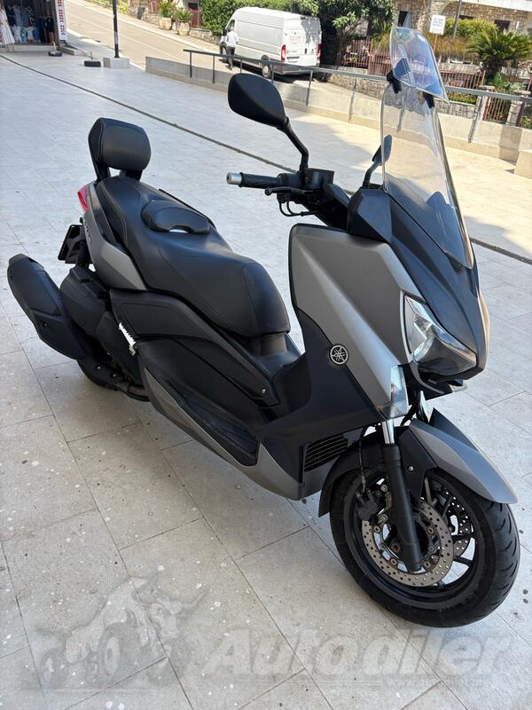 Yamaha - x-max 400