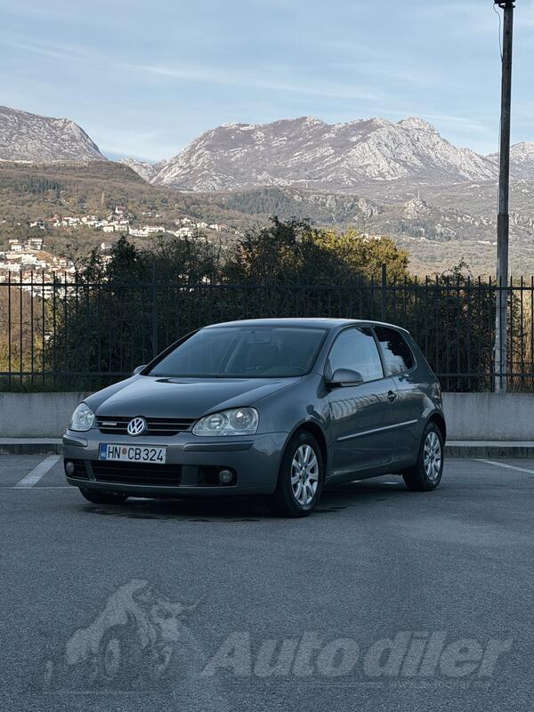 Volkswagen - Golf 5 - 1.9 TDI
