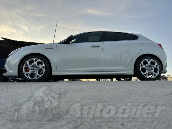 Alfa Romeo - Giulietta - QV TBI