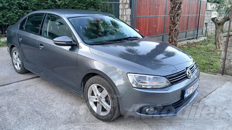 Volkswagen - Jetta - 1.6 tdi