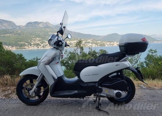 Aprilia -  Scarabeo 250 IE