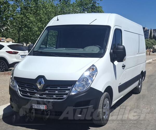 Renault - mastet
