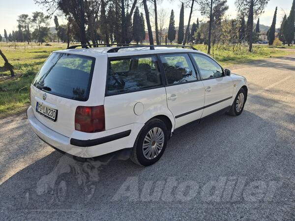 Volkswagen - Passat - 1900