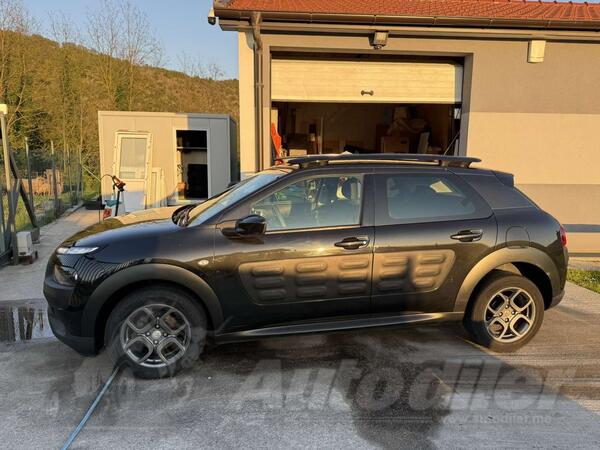 Citroen - C4 Cactus - 1560/70