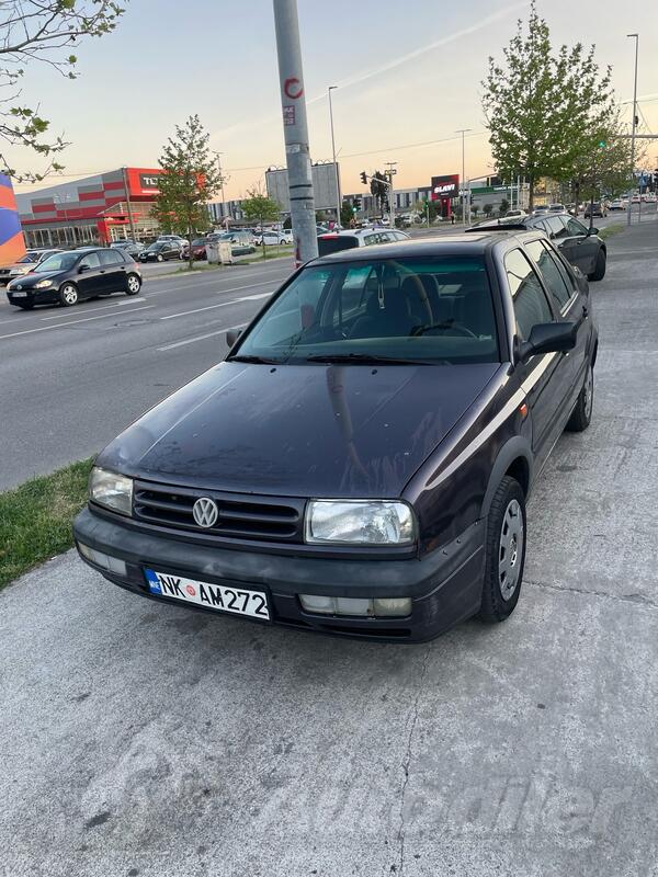 Volkswagen - Vento - 1.9 TDI