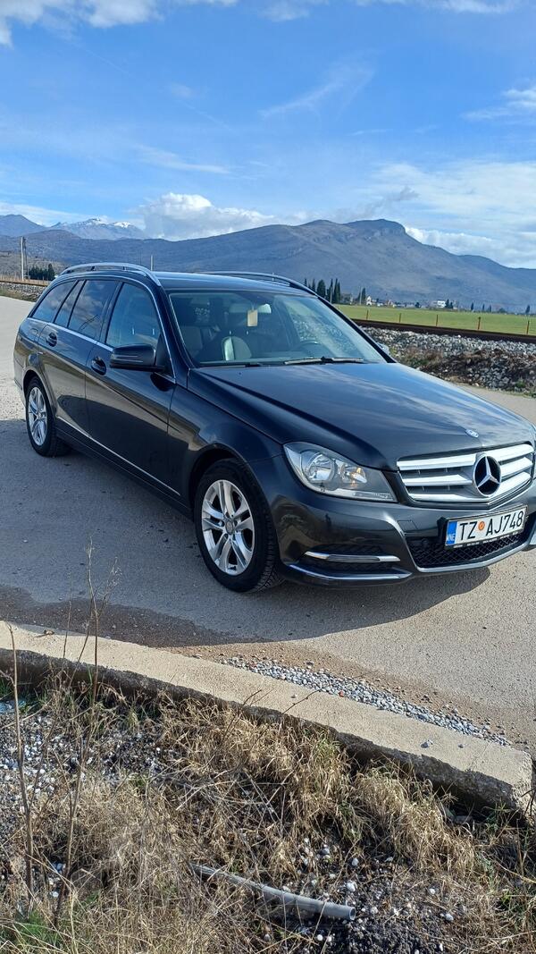 Mercedes Benz - C 220 - 2196