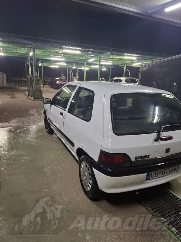 Renault - Clio - 1.4
