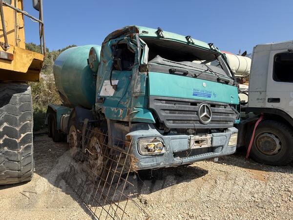 Mercedes Benz - 3541 8x4