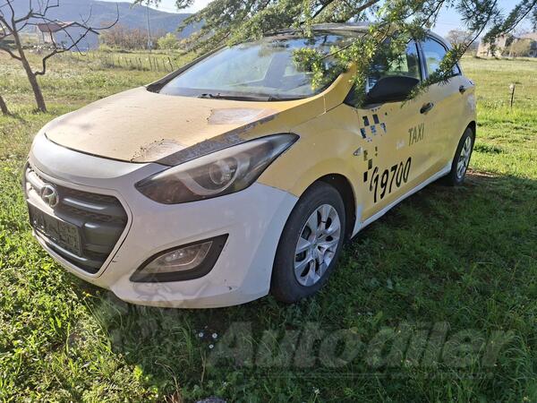 Hyundai - i30 - 1.4crdi