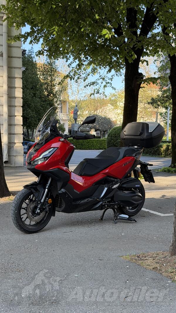 Honda - ADV 350
