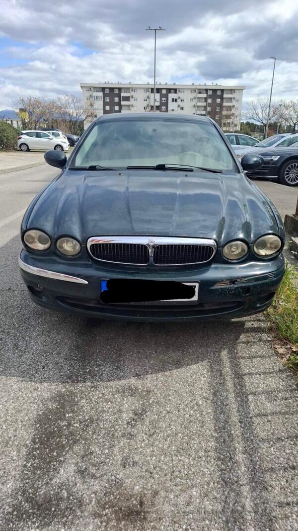 Jaguar - X-Type - 2.0