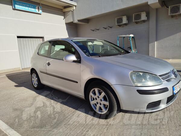 Volkswagen - Golf 5 - 1.9 TDI
