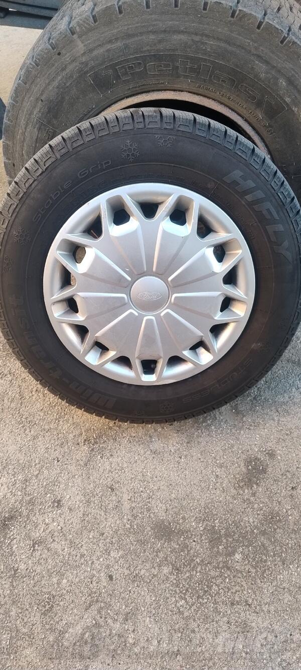 Fabričke felne i . gume