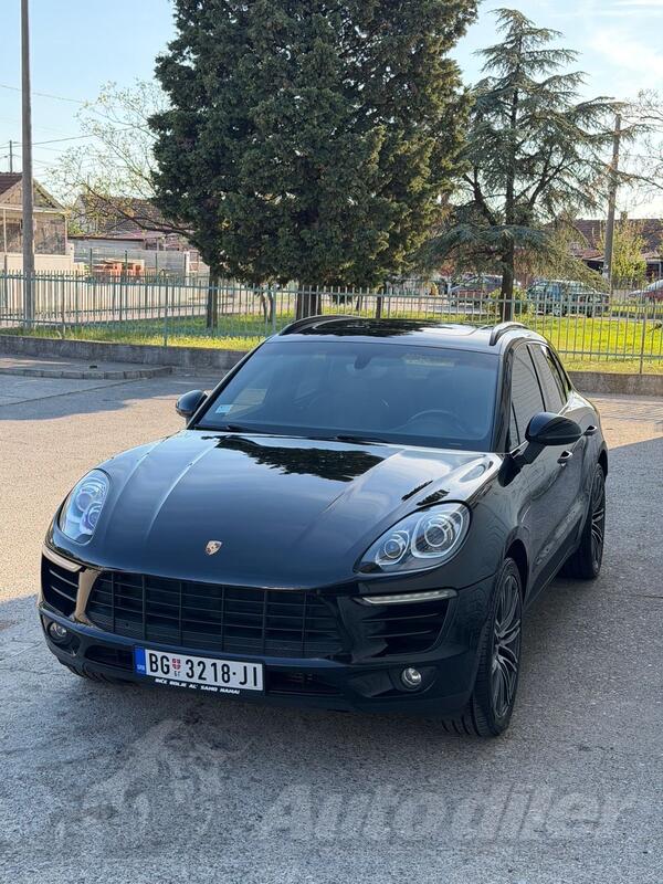 Porsche - Macan - S