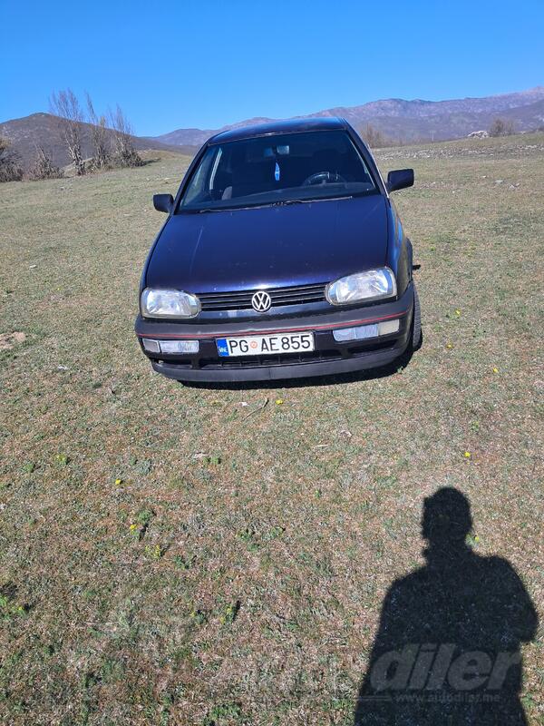 Volkswagen - Golf 3 - 1.6 benzin plin