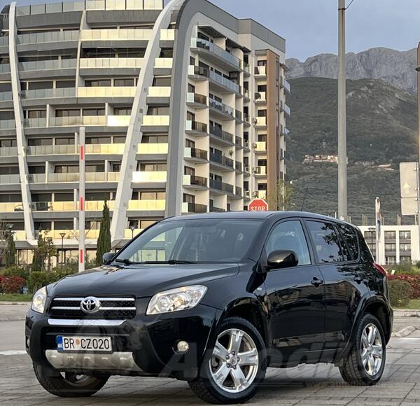 Toyota - RAV 4 - 2.2D