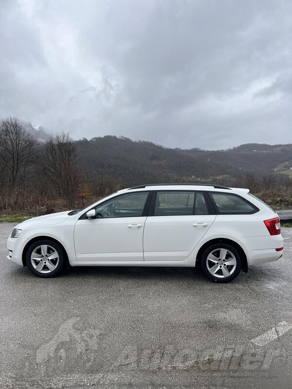 Škoda - Octavia - 1.6