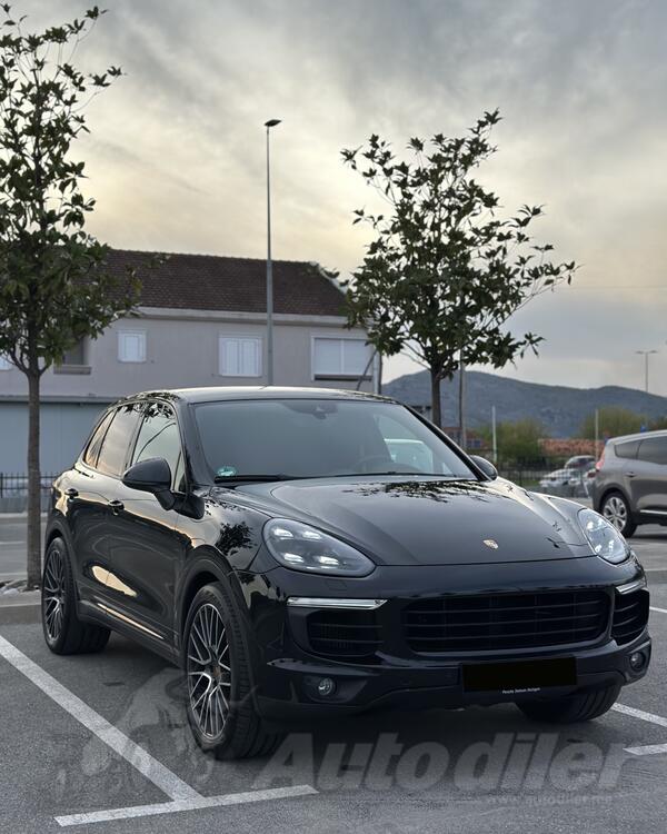 Porsche - Cayenne - 3.0 V6