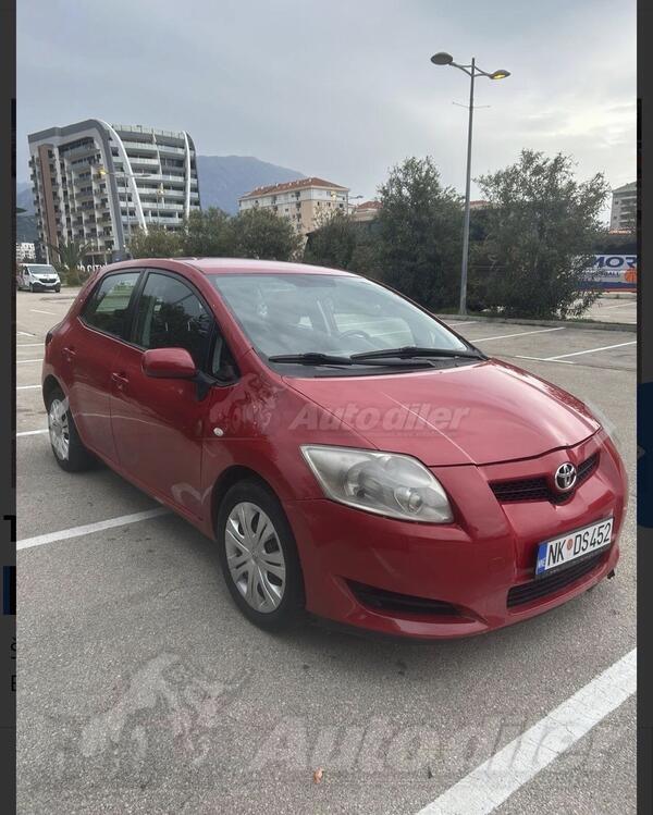 Toyota - Auris - 1.4 D