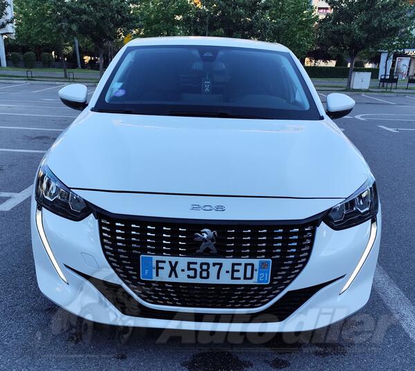 Peugeot - 208 - ALLURE AUTOMATIC   1.2 PURE TECH