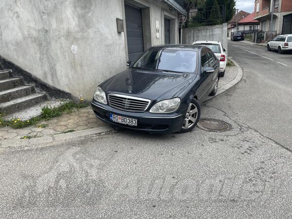 Mercedes Benz - S 430 - V8