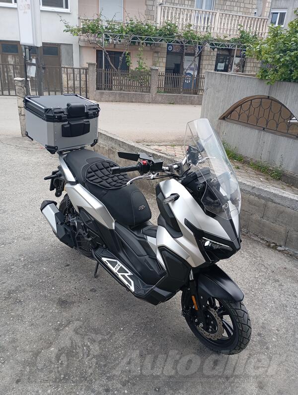 KL Motors - Brera XDV 125