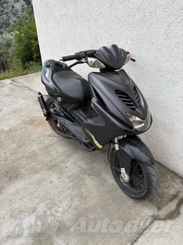 Yamaha - aerox
