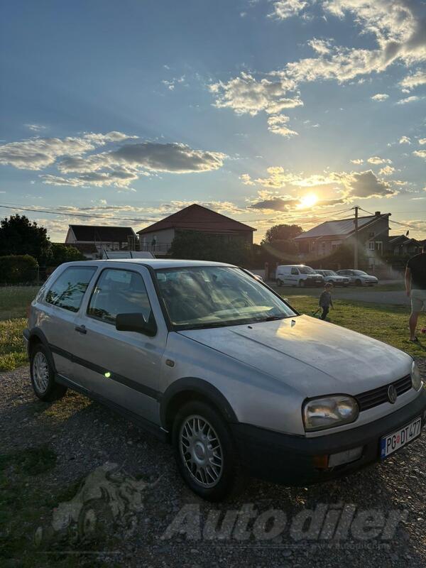Volkswagen - Golf 3 - 1.6