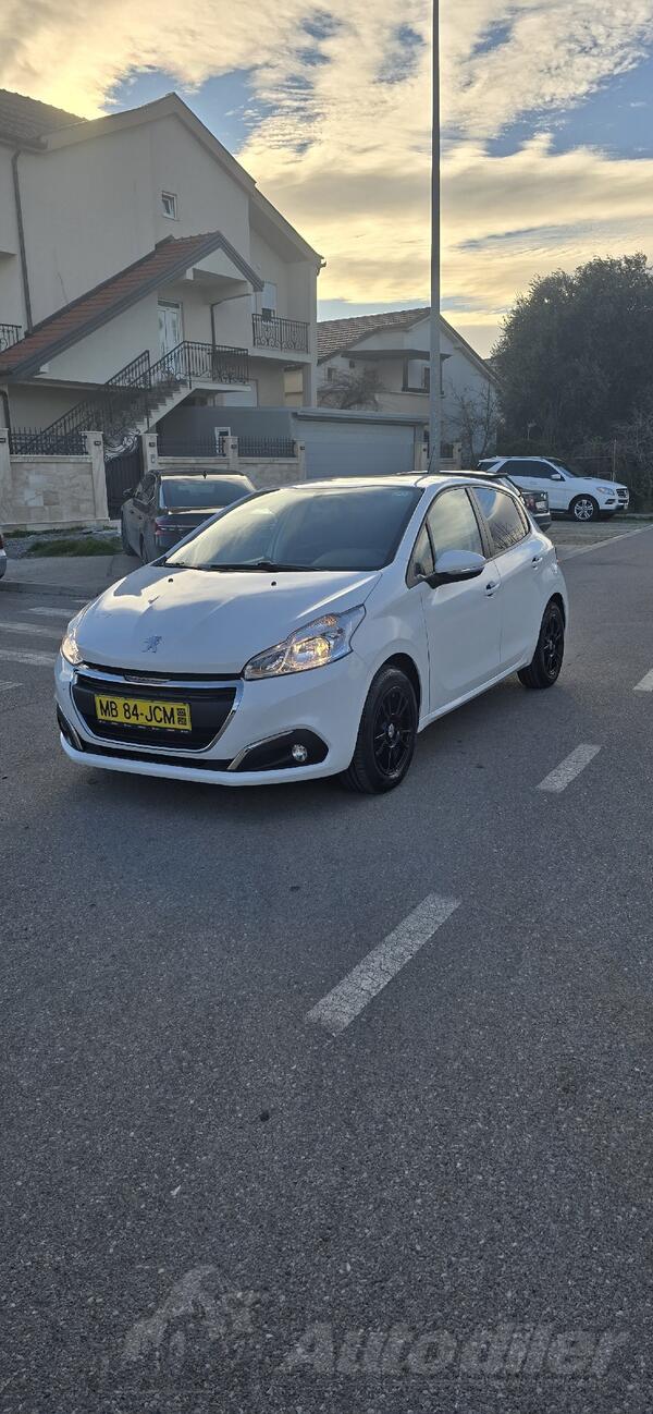 Peugeot - 208 - 1.6 hdi