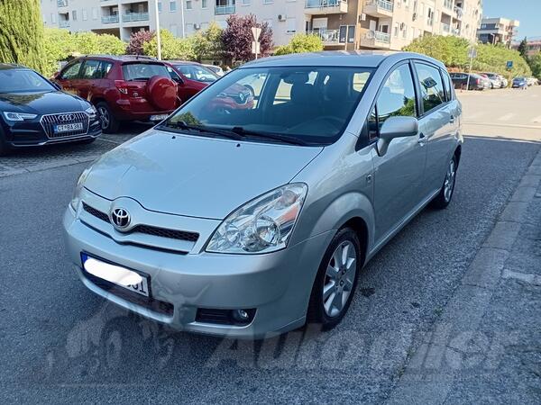 Toyota - Corolla Verso - 2.2 dizal