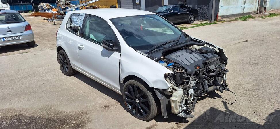U djelovima Volkswagen - Golf 6
