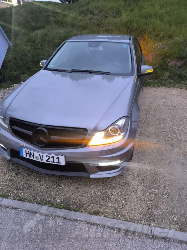Mercedes Benz - C 250 - C220-250