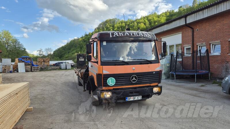 Mercedes Benz - 817