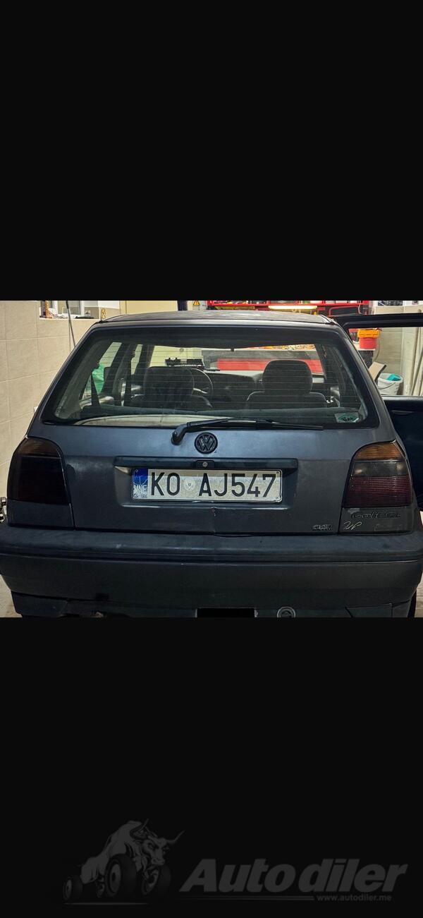 Oba stop svjetla za Volkswagen - Golf 3    - 1992
