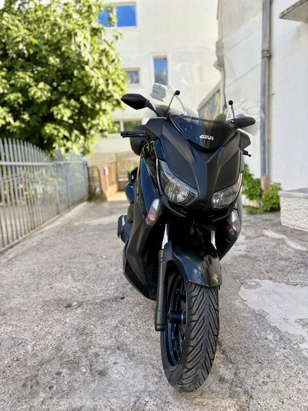 Yamaha - Xmax 250