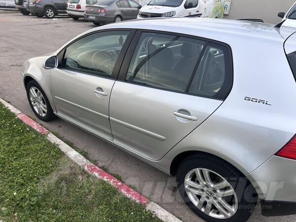 Volkswagen - Golf 5 - 1.9 tdi