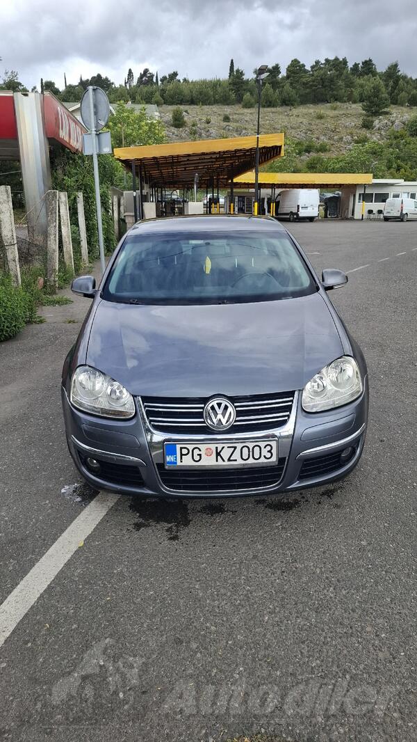 Volkswagen - Jetta - 2.0 TDI